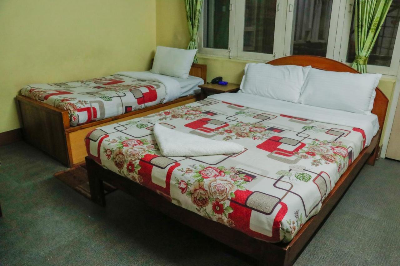 Hotel Backpackers Inn Катманду Екстериор снимка