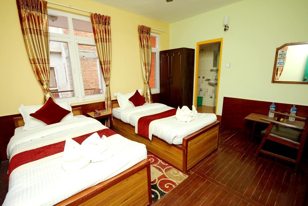 Hotel Backpackers Inn Катманду Екстериор снимка