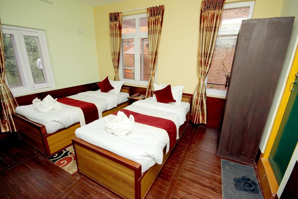 Hotel Backpackers Inn Катманду Екстериор снимка