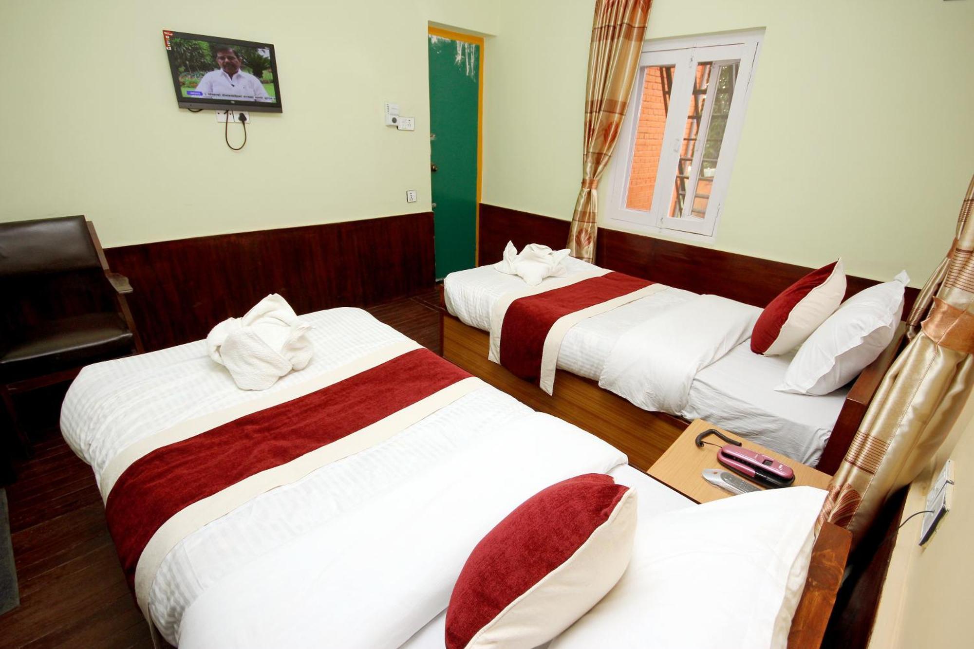 Hotel Backpackers Inn Катманду Стая снимка