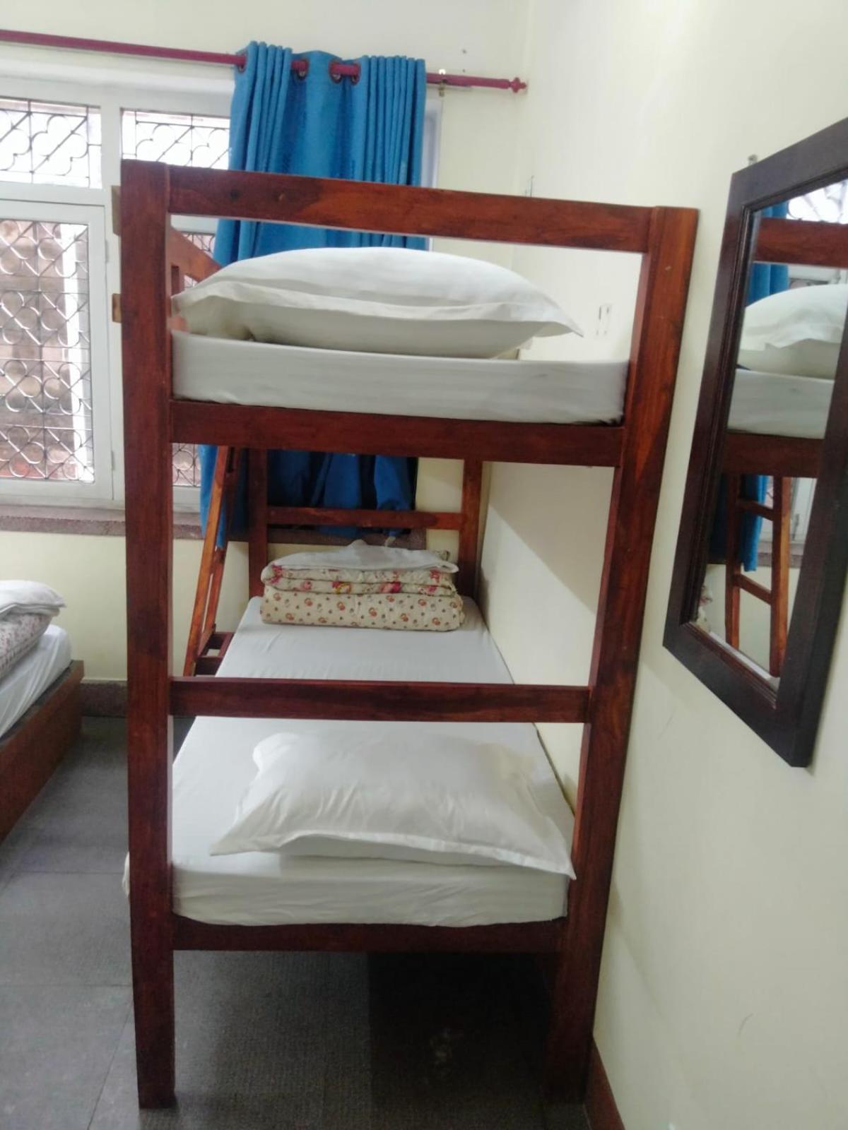 Hotel Backpackers Inn Катманду Екстериор снимка